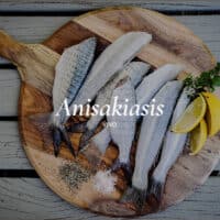 La anisakiasis se contrae tras el consumo de pescados crudos o mal cocinados.